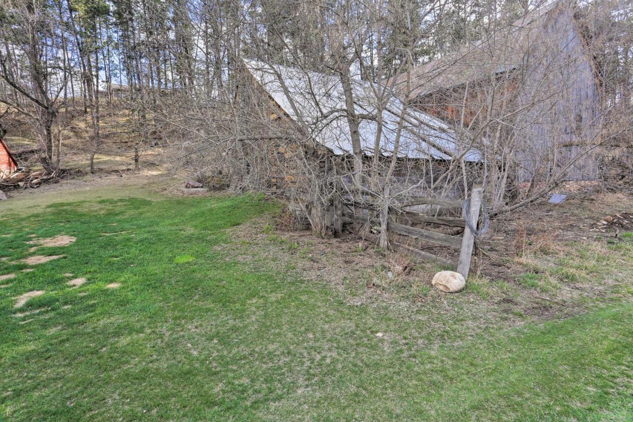Rustic Rapid City Farmhouse With Mountain Views 외부 사진